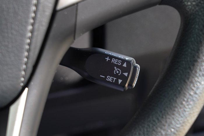 2016 Toyota Tarago GLi
