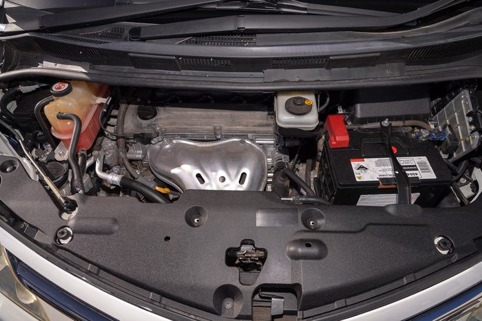 2016 Toyota Tarago GLi