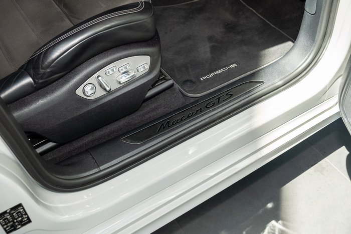 2021 Porsche Macan GTS