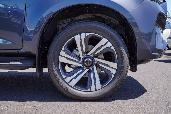 2025 Isuzu MU-X LS-T