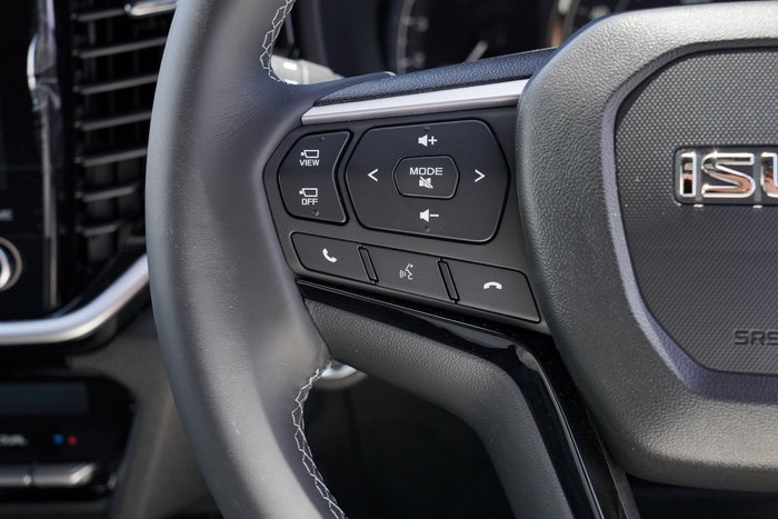 2025 Isuzu MU-X LS-T