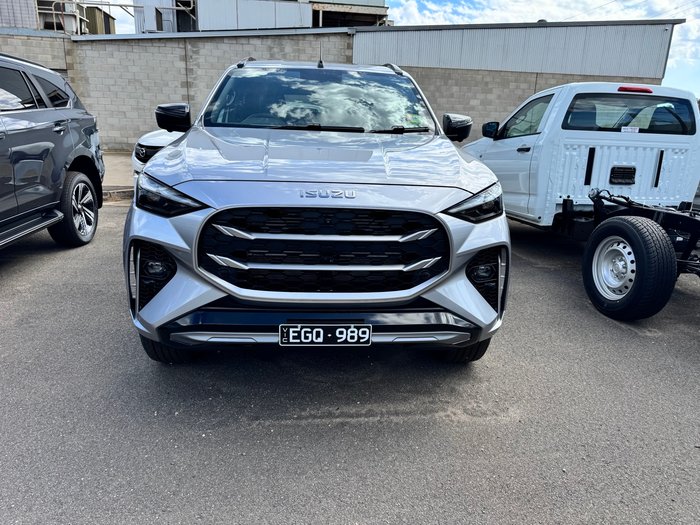 2025 ISUZU MU-X LS-T