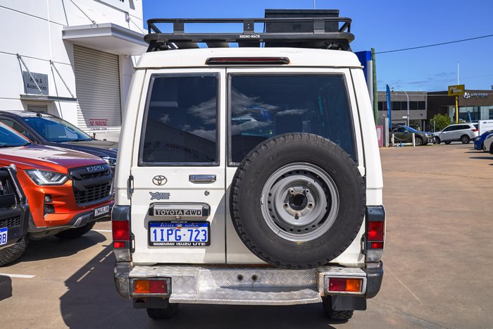 2016 Toyota Landcruiser Workmate Troopcarrier