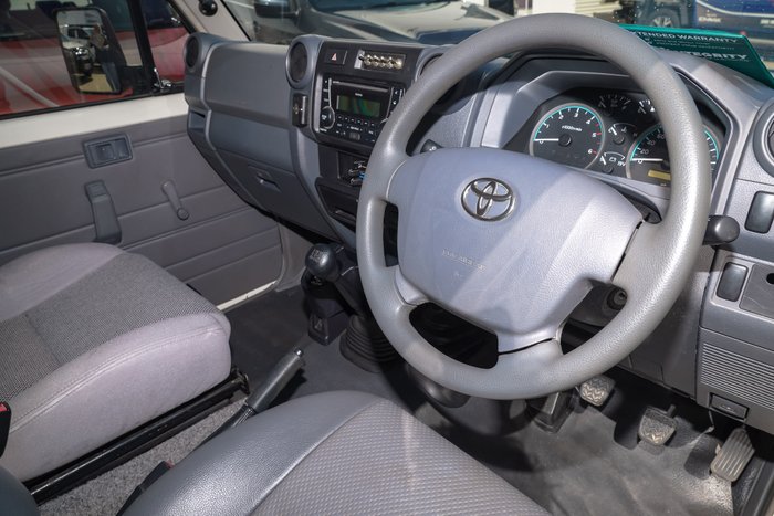 2016 Toyota Landcruiser Workmate Troopcarrier