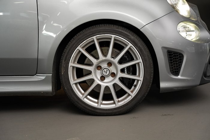 2019 Abarth 695 Rivale