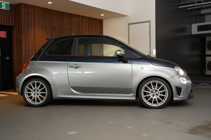 2019 Abarth 695 Rivale