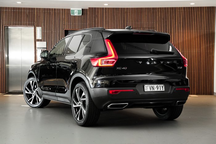 2018 Volvo XC40 T5 R-Design