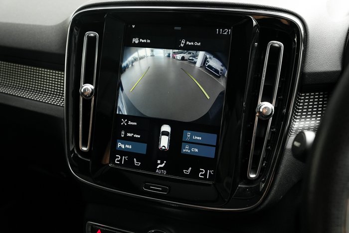 2018 Volvo XC40 T5 R-Design