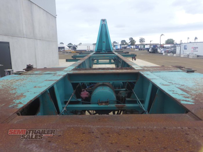 Freighter Tri Axle Tipping Skel