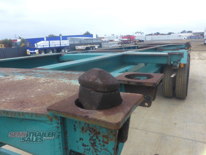 Freighter Tri Axle Tipping Skel