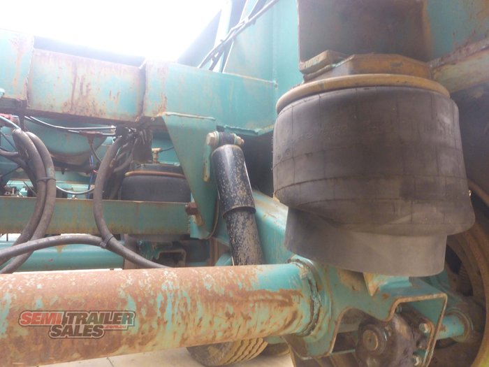Freighter Tri Axle Tipping Skel
