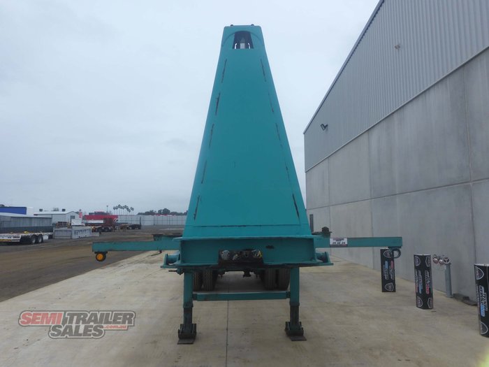 Freighter Tri Axle Tipping Skel