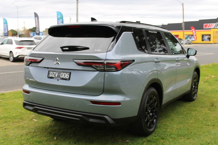 2026 Mitsubishi Outlander LS
