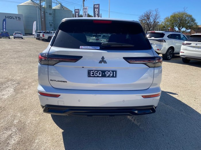 2026 MITSUBISHI Outlander LS BLACK EDN