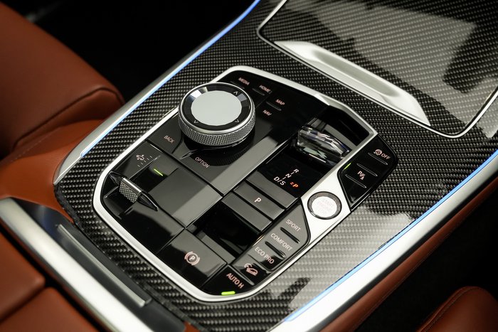 2024 BMW X7 M60i