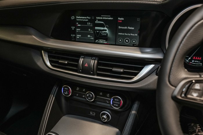 2023 Alfa Romeo Stelvio Veloce