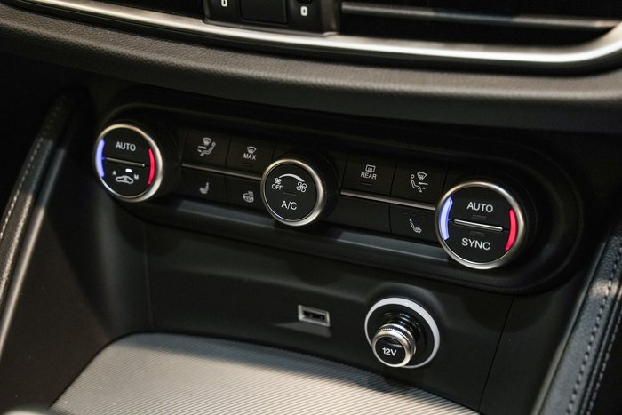 2023 Alfa Romeo Stelvio Veloce