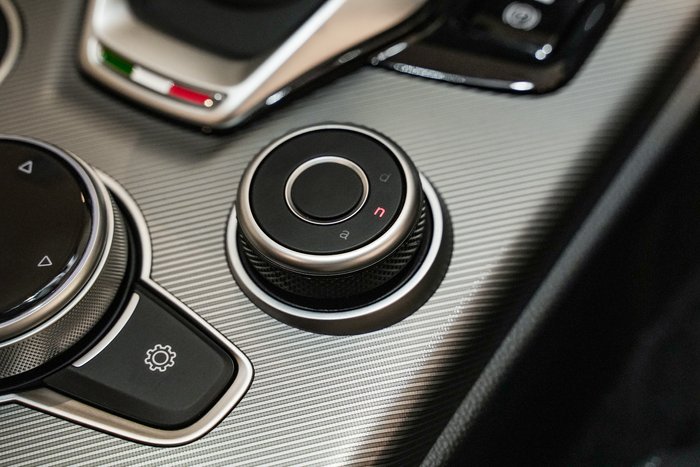 2023 Alfa Romeo Stelvio Veloce