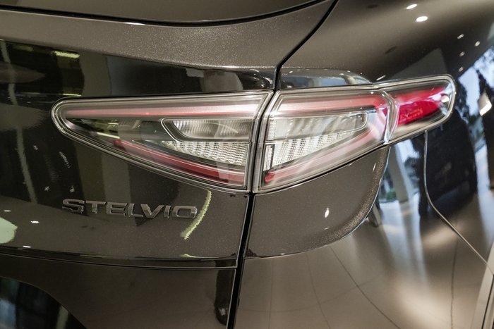 2023 Alfa Romeo Stelvio Veloce