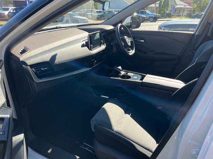 2025 NISSAN XTRAIL ST