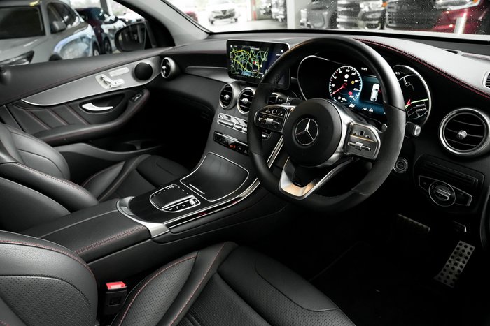 2023 Mercedes-Benz GLC-Class GLC300