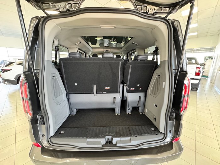 2025 Ford Tourneo Titanium X