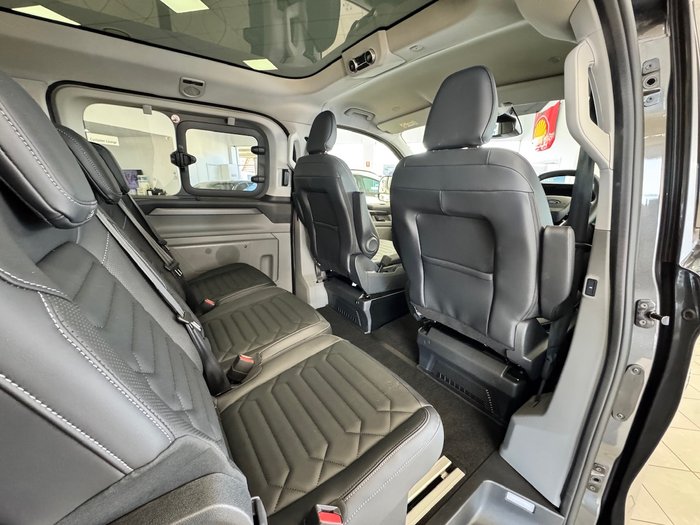 2025 Ford Tourneo Titanium X