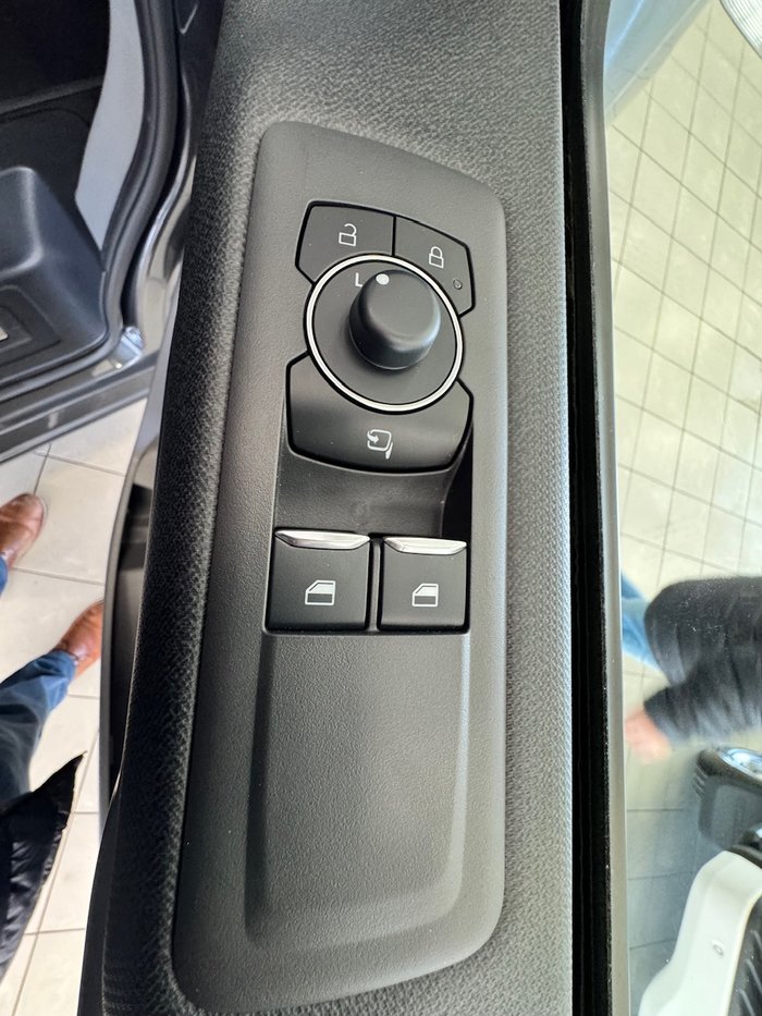 2025 Ford Tourneo Titanium X