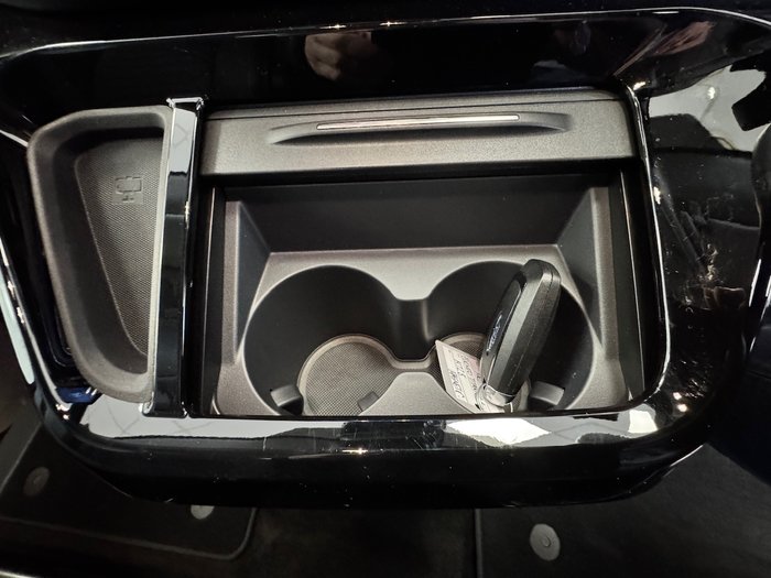 2025 Ford Tourneo Titanium X