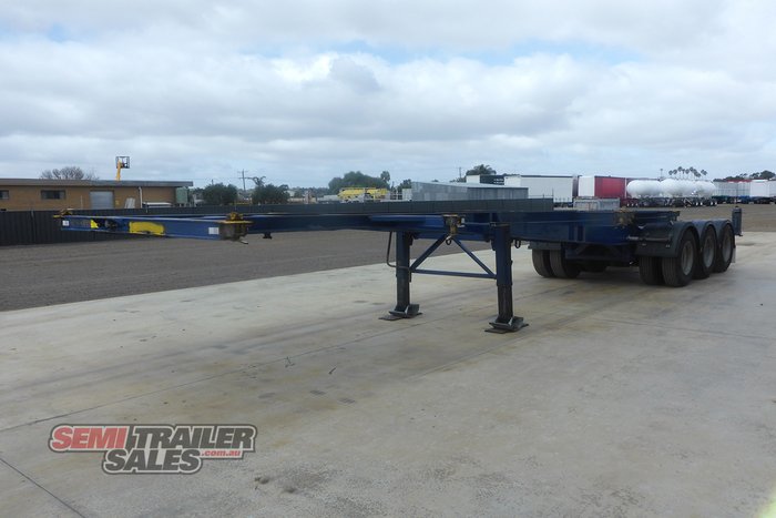 2003 Barker Skel A Trailer