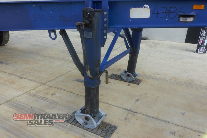 2003 Barker Skel A Trailer