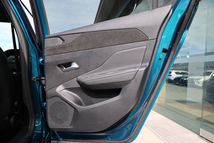 2025 PEUGEOT 308 GT HYBRID