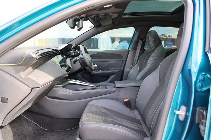 2025 PEUGEOT 308 GT HYBRID
