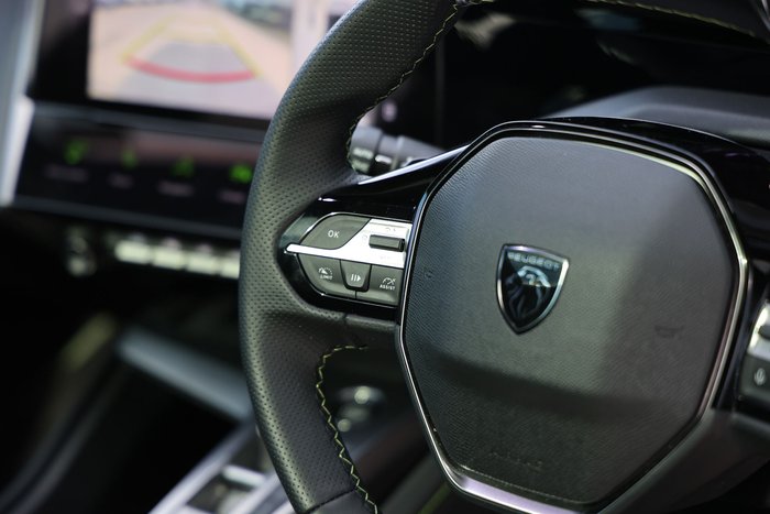 2025 PEUGEOT 308 GT HYBRID