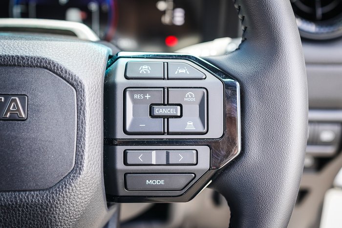 2025 Toyota PRADO GXL