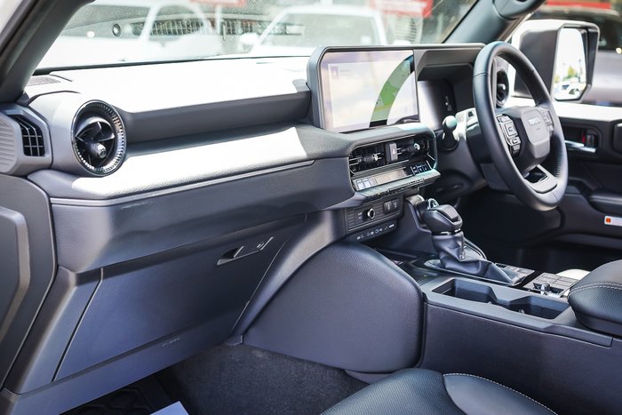 2025 Toyota PRADO GXL