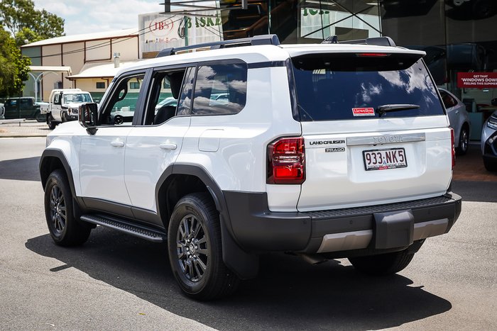 2025 Toyota PRADO GXL