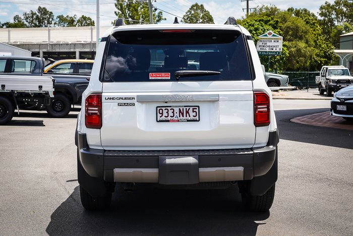 2025 Toyota PRADO GXL