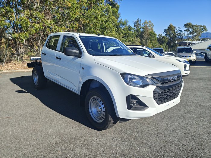 2025 ISUZU D-MAX SX