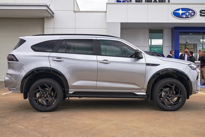 2025 Isuzu MU-X X-TERRAIN