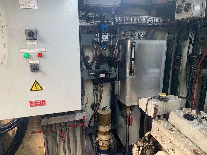 2001 Shark Boat Steel