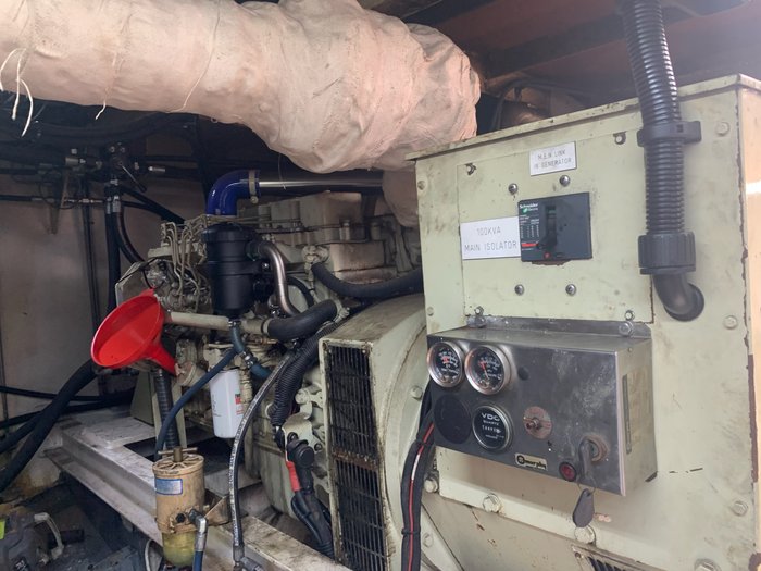 2001 Shark Boat Steel