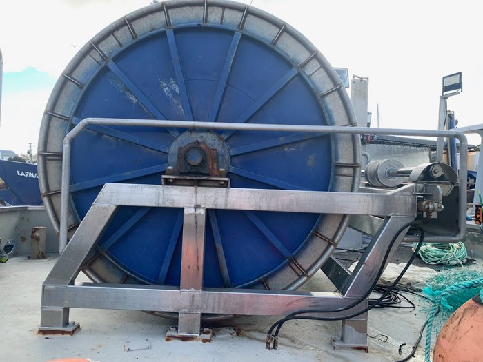 2001 Shark Boat Steel