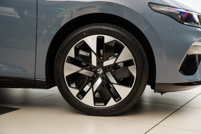2026 Leapmotor B05 Design LR