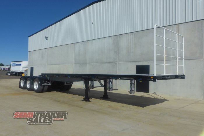 2002 Maxitrans 12 Pallet Flat Top A Trailer