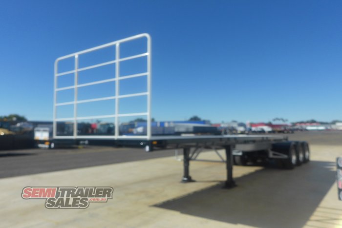 2002 Maxitrans 12 Pallet Flat Top A Trailer