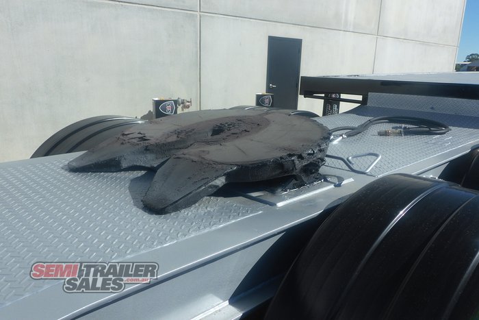 2002 Maxitrans 12 Pallet Flat Top A Trailer