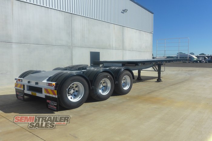 2002 Maxitrans 12 Pallet Flat Top A Trailer