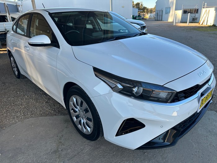2021 Kia Cerato S BD MY22 WHITE
