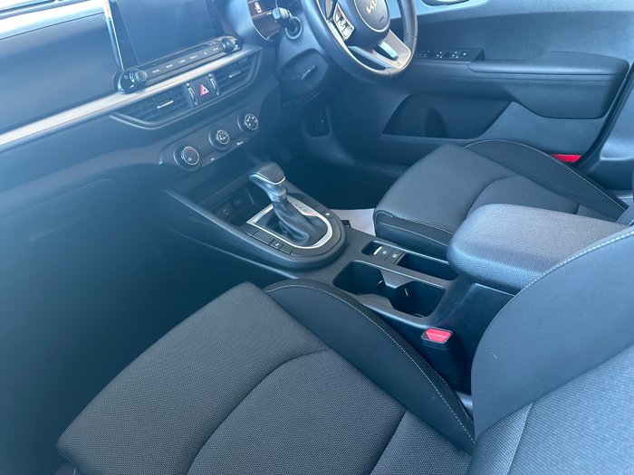 2021 Kia Cerato S BD MY22 WHITE